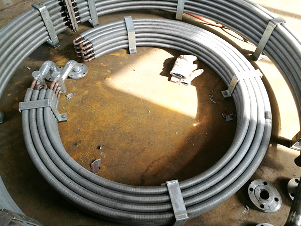 春陽 - 坦水電站油冷卻器-上導(dǎo)、下導(dǎo)